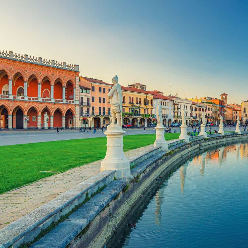 1003x1003 Veneto Travel Guide