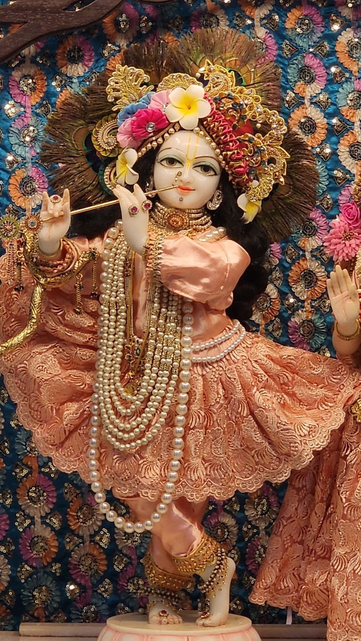 736x1307 Banke Biharilal ji