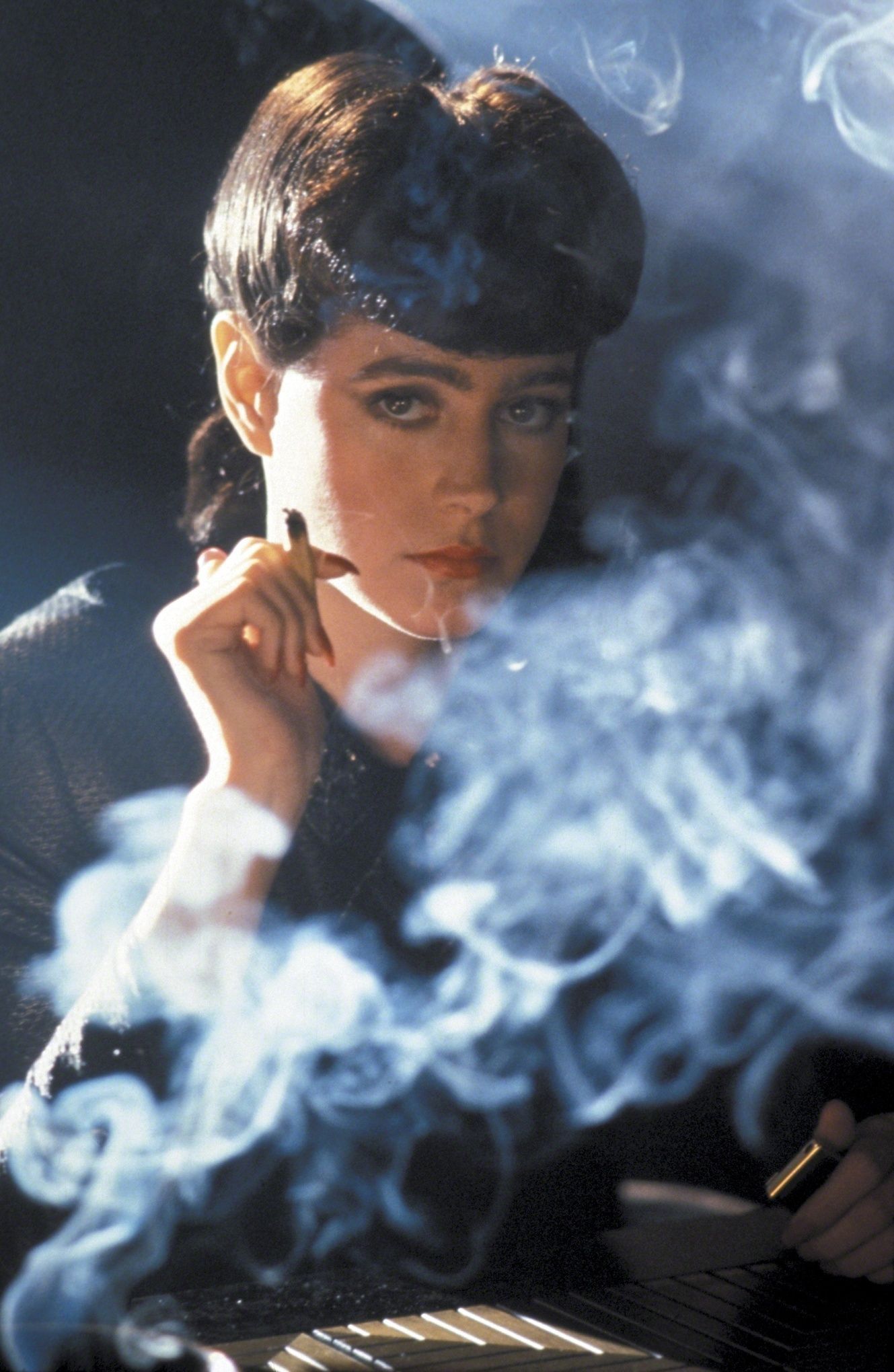 1329x2040 Rachael (Blade Runner) Wallpaper