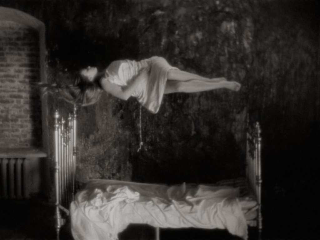 1024x768 Mirror (1975)