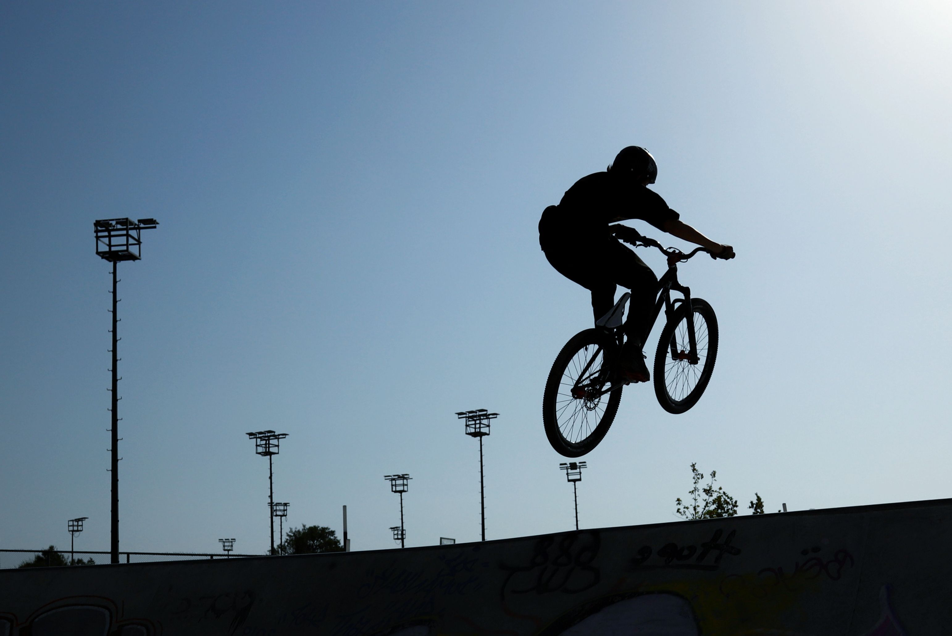 3084x2061 Man Jumping on Bicycle · Free