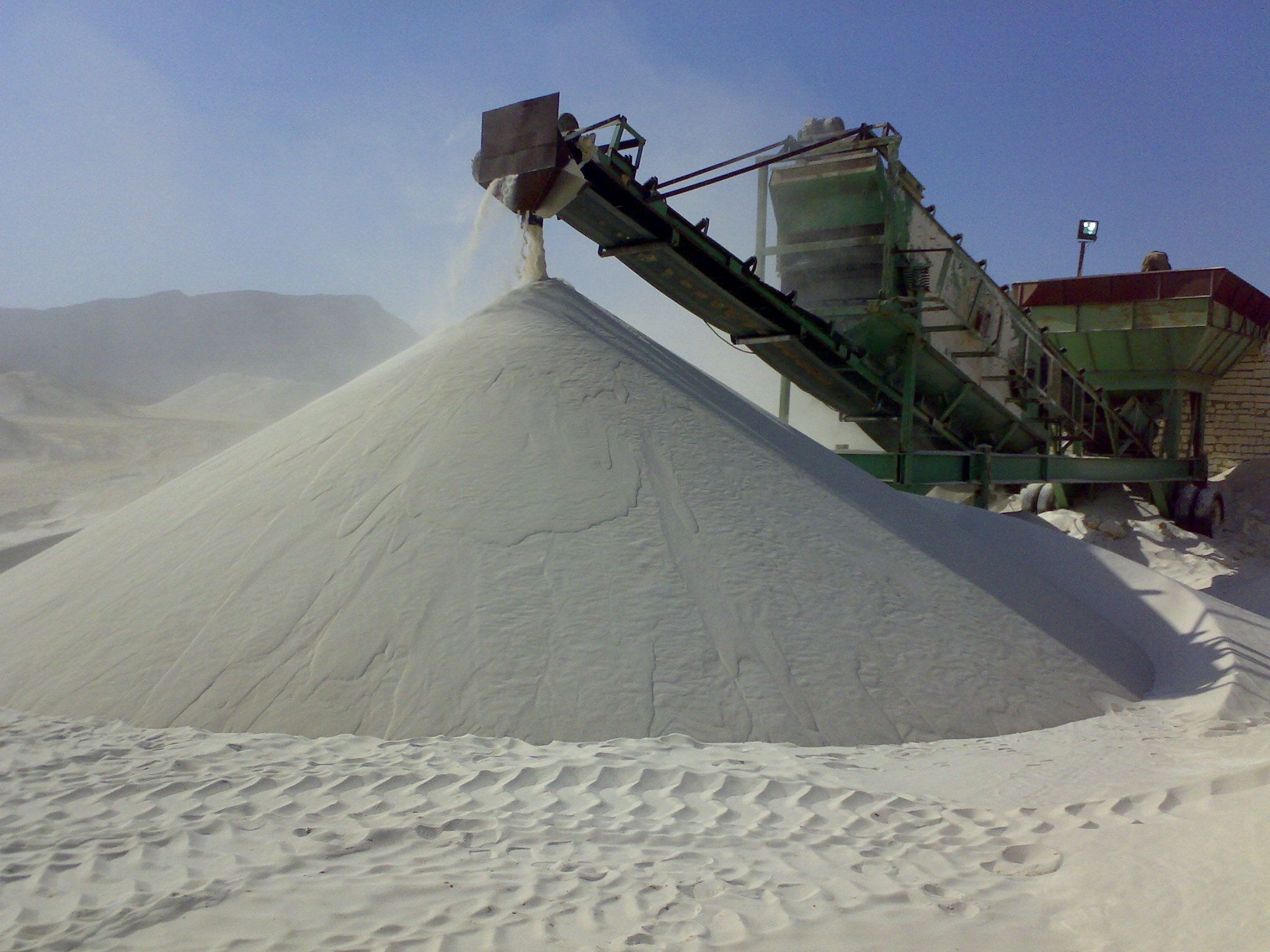 2048x1536 What Is Silica Sand & How Is It Different From Regular Sand?