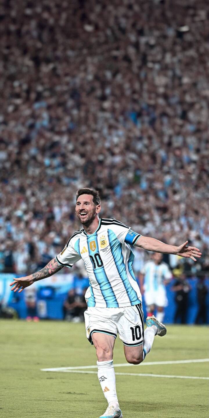 720x1440 Lionel Messi Argentina Mobile Celebration Wallpaper