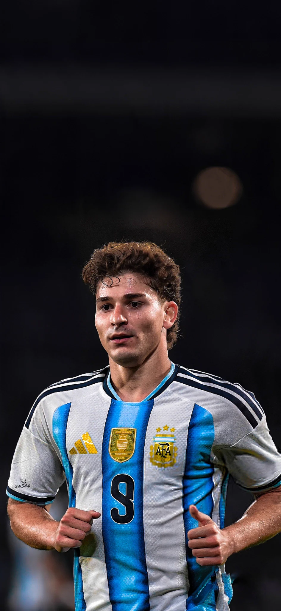 944x2048 Football Wallpaper on X: └