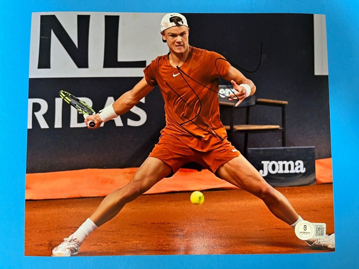 1200x900 Holger Rune Denmark Tennis Signed Auto 8x10 PHOTO Beckett BAS Authenticated