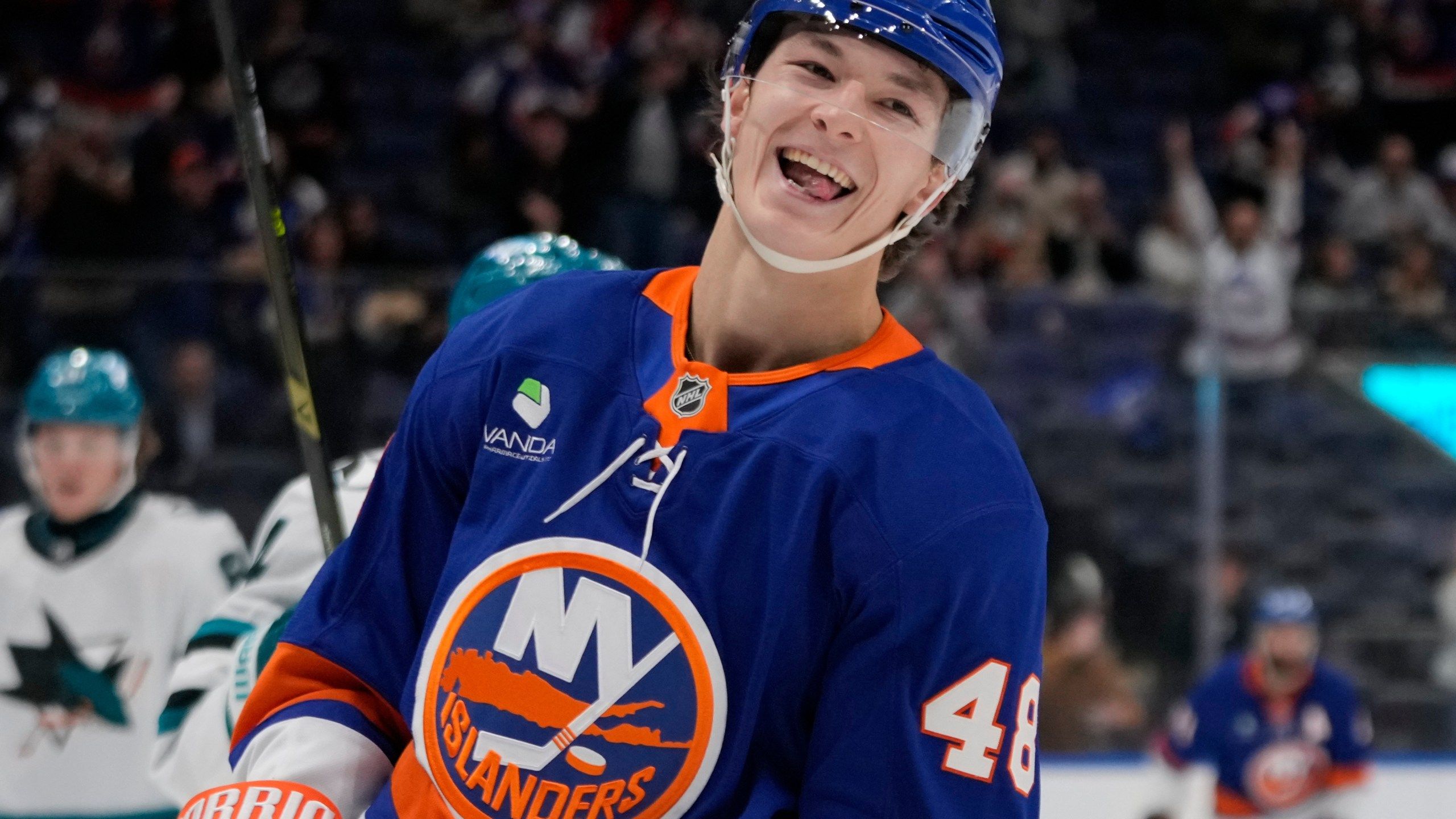 2560x1440 Islanders' Matthew Schaefer is the unanimous Calder Trophy choice as NHL rookie of the year. Fox 8 Cleveland WJW
