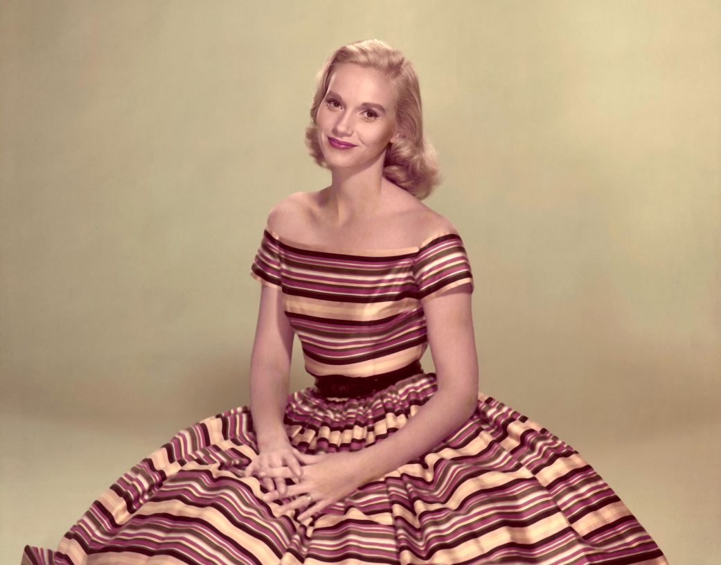 1041x816 Eva Marie Saint, Oscar Winning Film Star Of 'On The Waterfront, ' Dead At 102