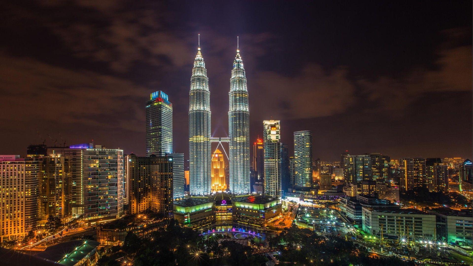 Kuala Lumpur Skyline Wallpapers - Top Free Kuala Lumpur Skyline ...