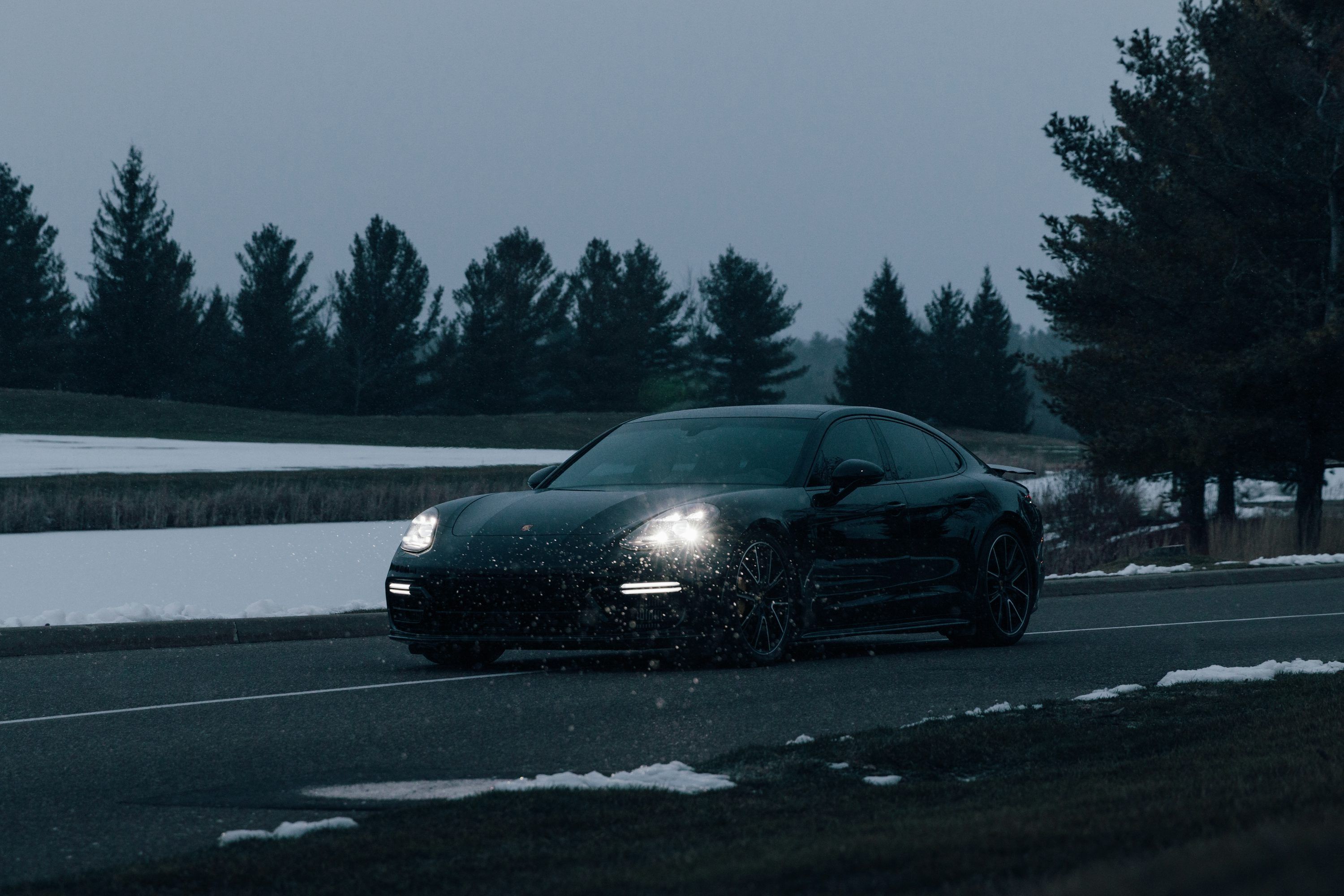 3000x2000 Porsche Panamera Picture. Download Free Image