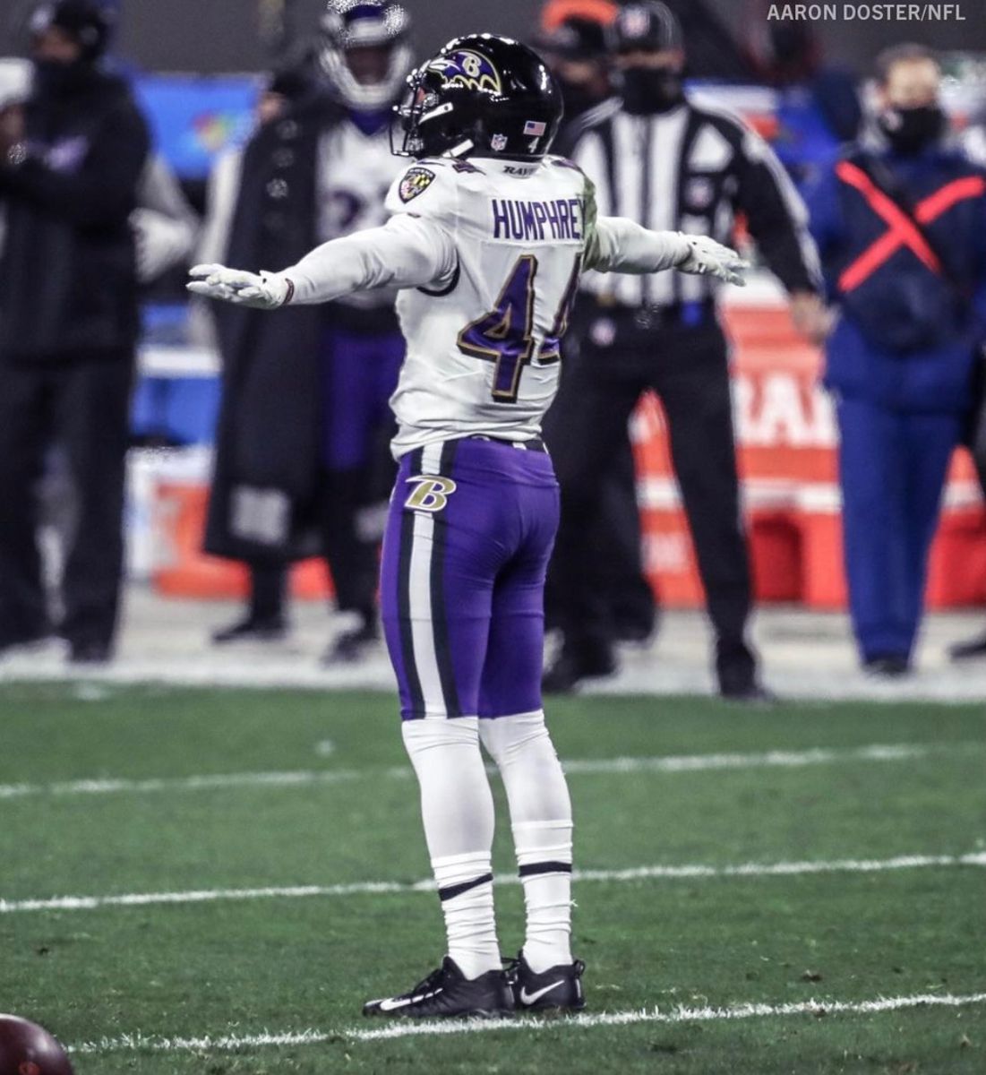 1101x1200 Marlon humphrey wallpaper. Humphry repton, Nfl player, Nfl photo