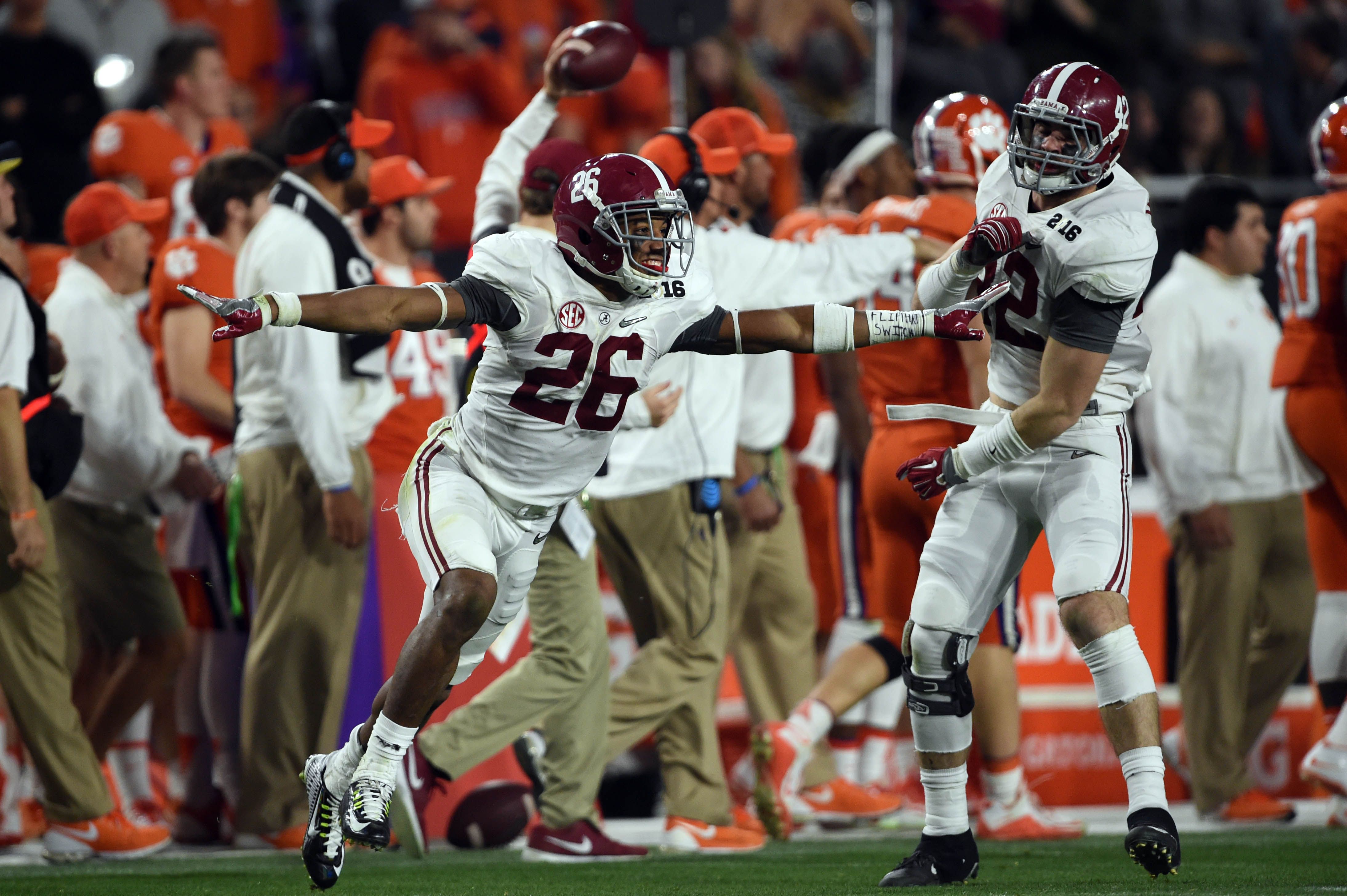 4377x2913 Marlon Humphrey, CB, Alabama: 2017 NFL Draft Scouting Report