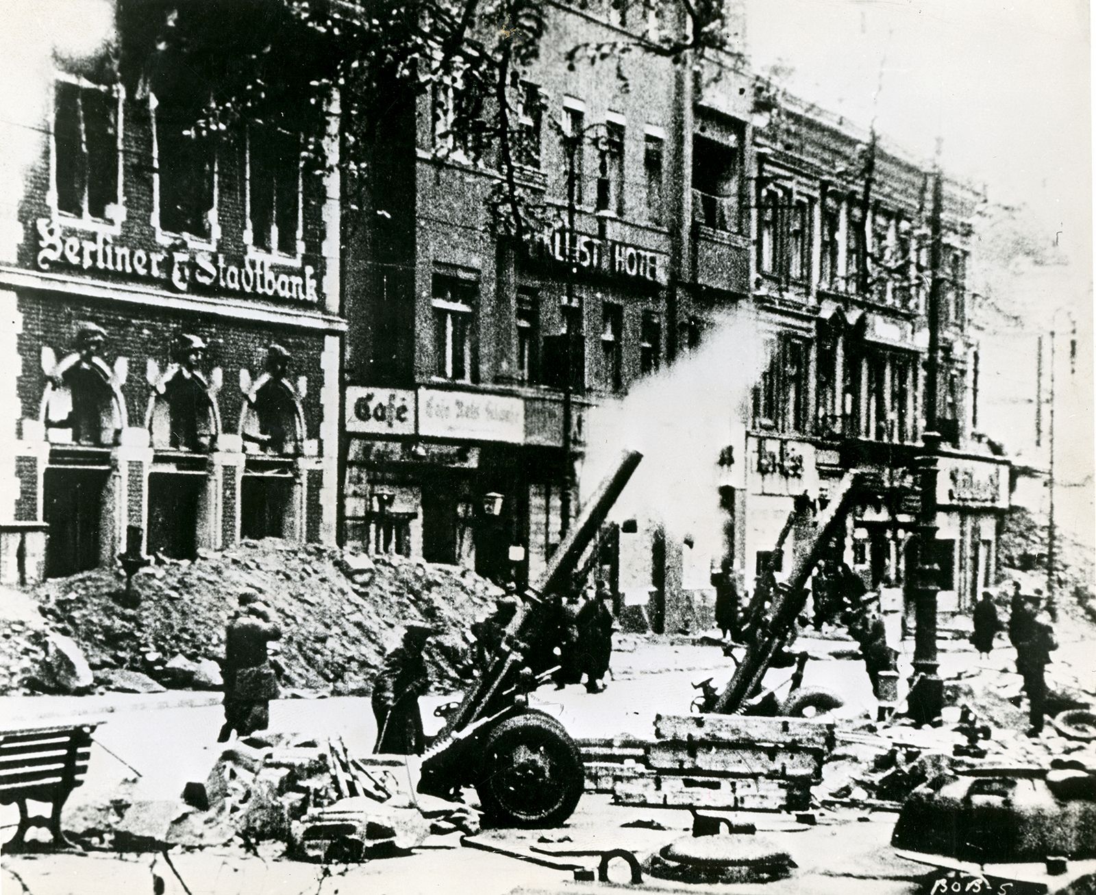 1600x1307 Battle of Berlin (1945). Description & Facts