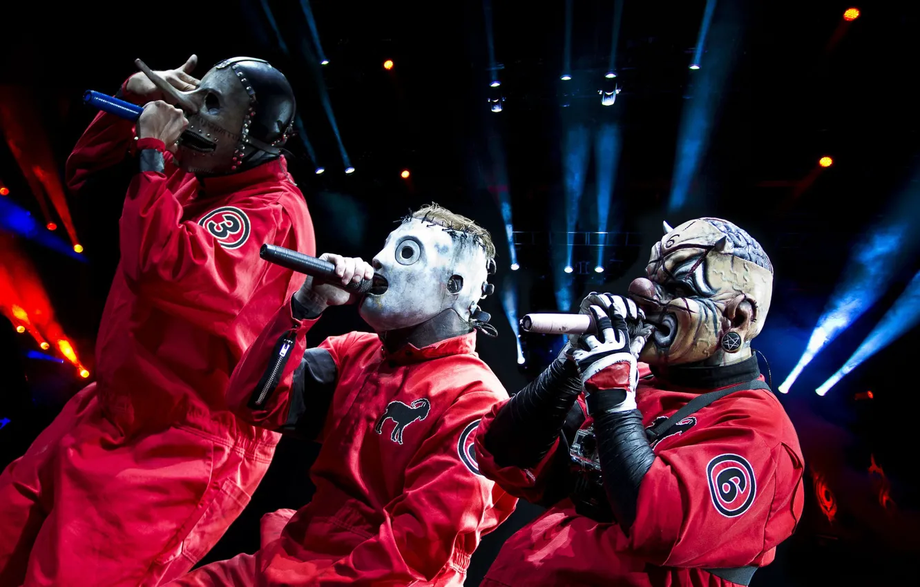 1332x850 Free Slipknot, Corey Taylor, Chris Fehn, Shawn Crahan wallpaper for desktop and phone