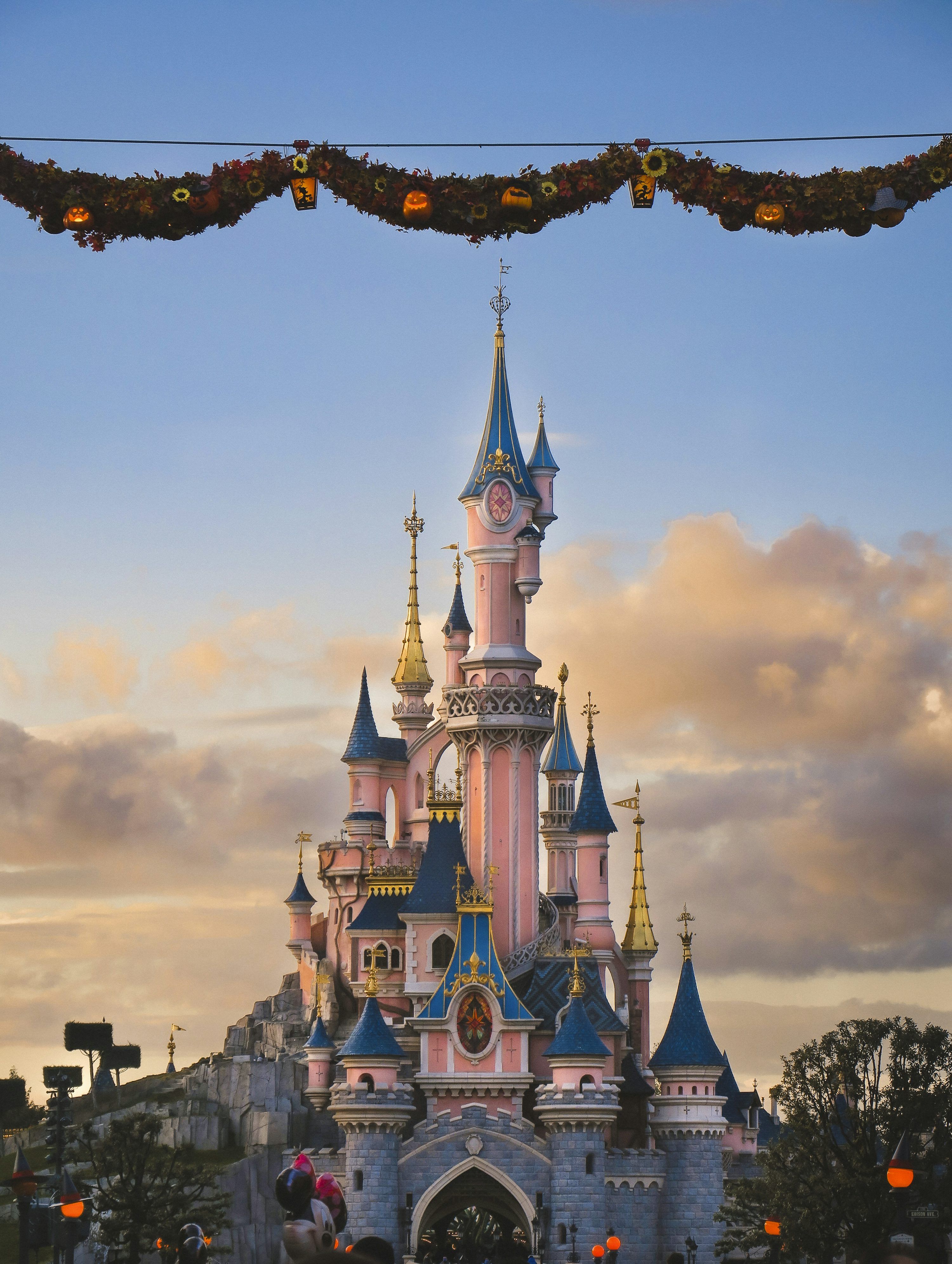 3000x3984 Disneyland Paris Picture. Download Free Image