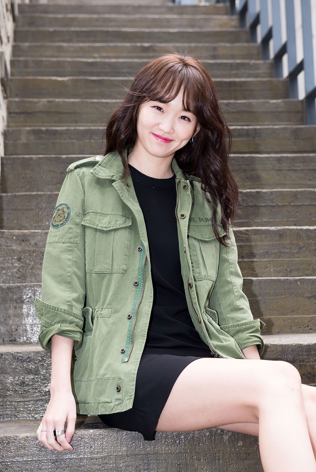 1071x1600 Jin Ki Joo Wallpaper
