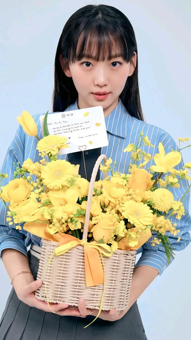 736x1308 Jin Ki Joo Wallpaper Free Download. High Quality Korean Actor & Actress Photo Collection