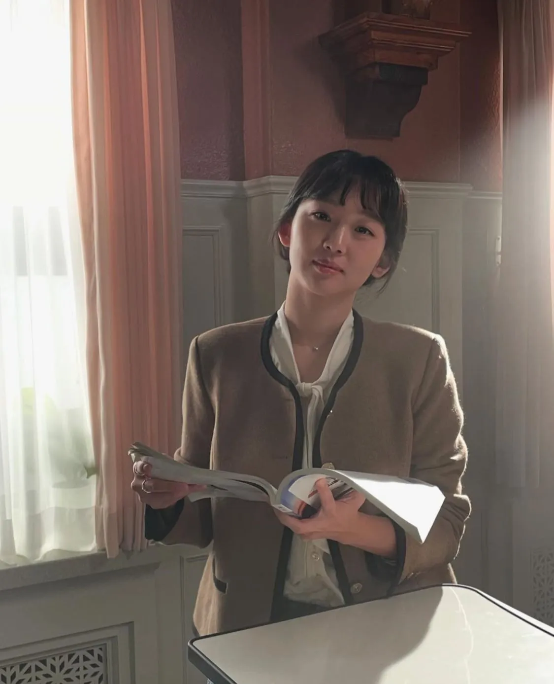 1125x1387 Portraits of Jin Ki Joo Showcasing Her Beautiful Visuals, Captivating Fans