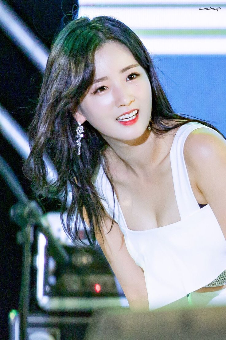 736x1104 Nam gyu wallpaper. Park chorong, Spica jiwon, Stage glam square neck top