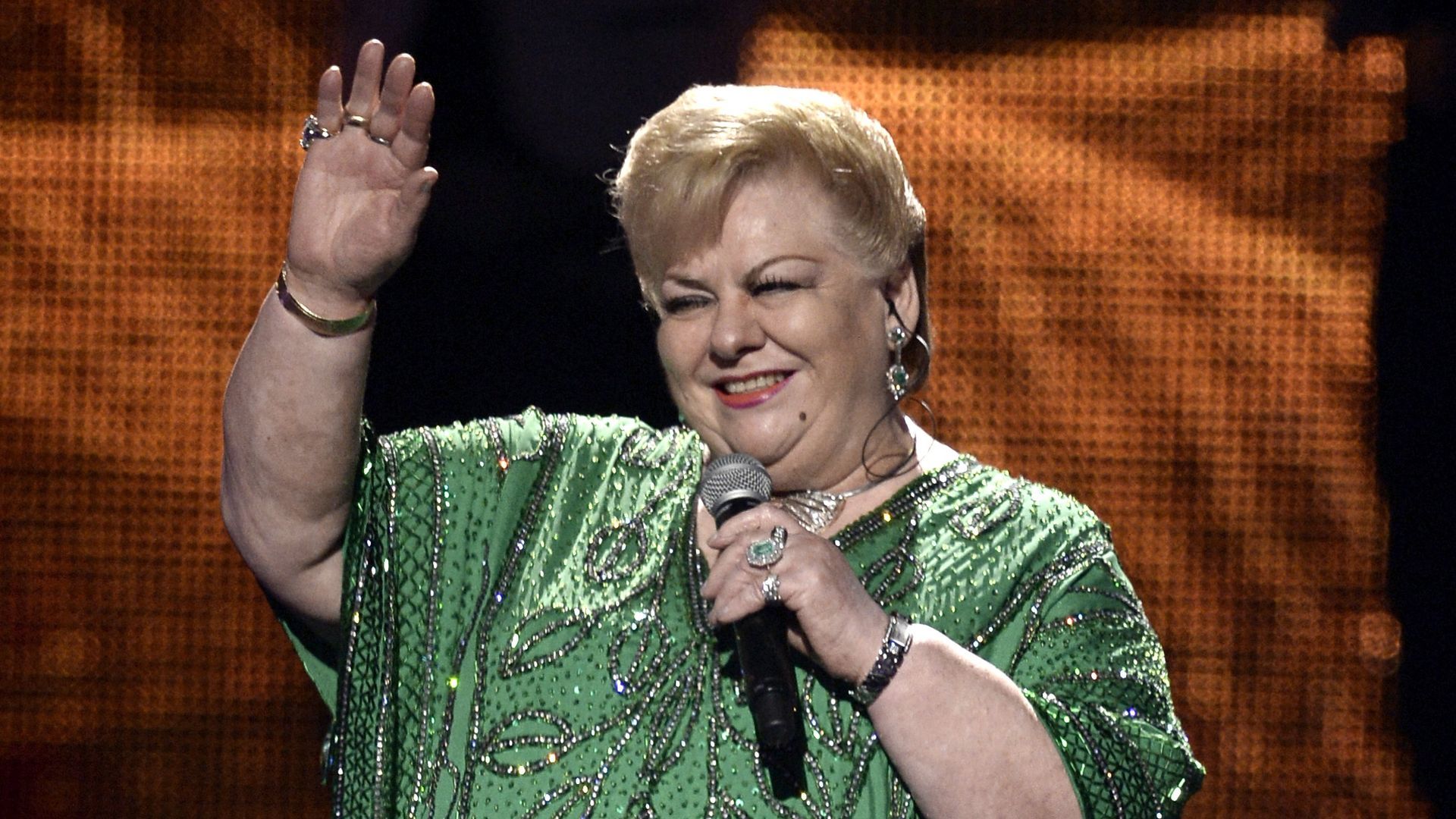 1920x1080 Muere Paquita la del Barrio, leyenda de la música mexicana y voz del despecho, a los 77 años
