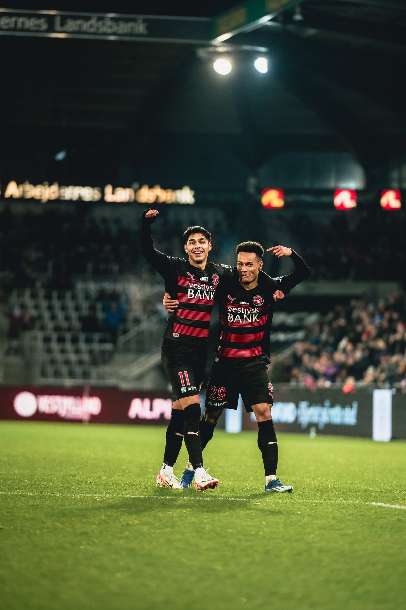 1362x2048 En racha con el Midtjylland: Darío Osorio anota su tercer gol en el fútbol europeo