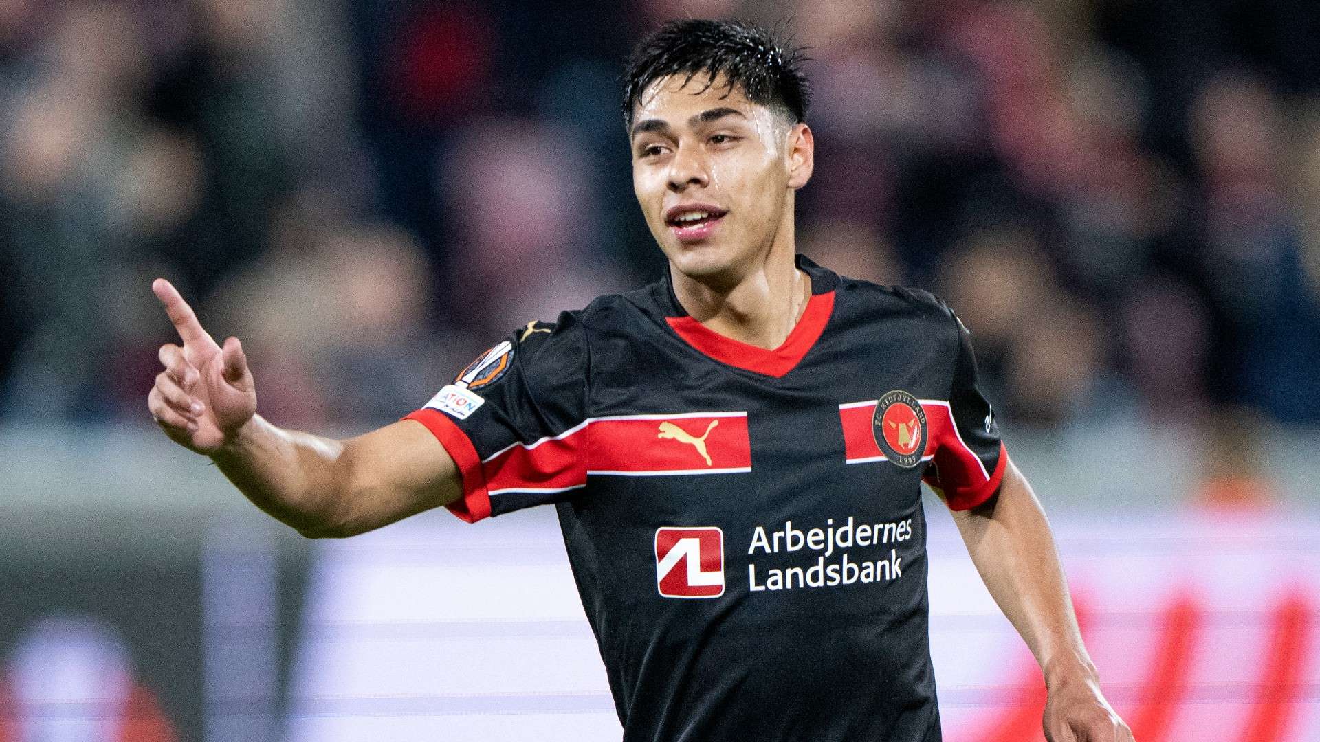 1920x1080 Intensives Scouting: FC Bayern Ist Angeblich Hinter Chile Talent Her. Goal.com Deutschland