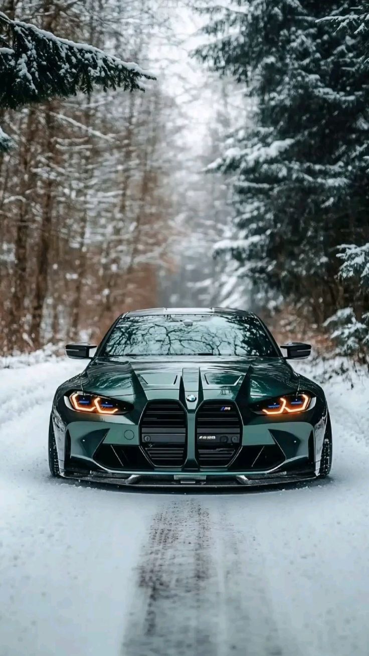 736x1308 BMW M4 COMPETITION 4K WALLPAPER