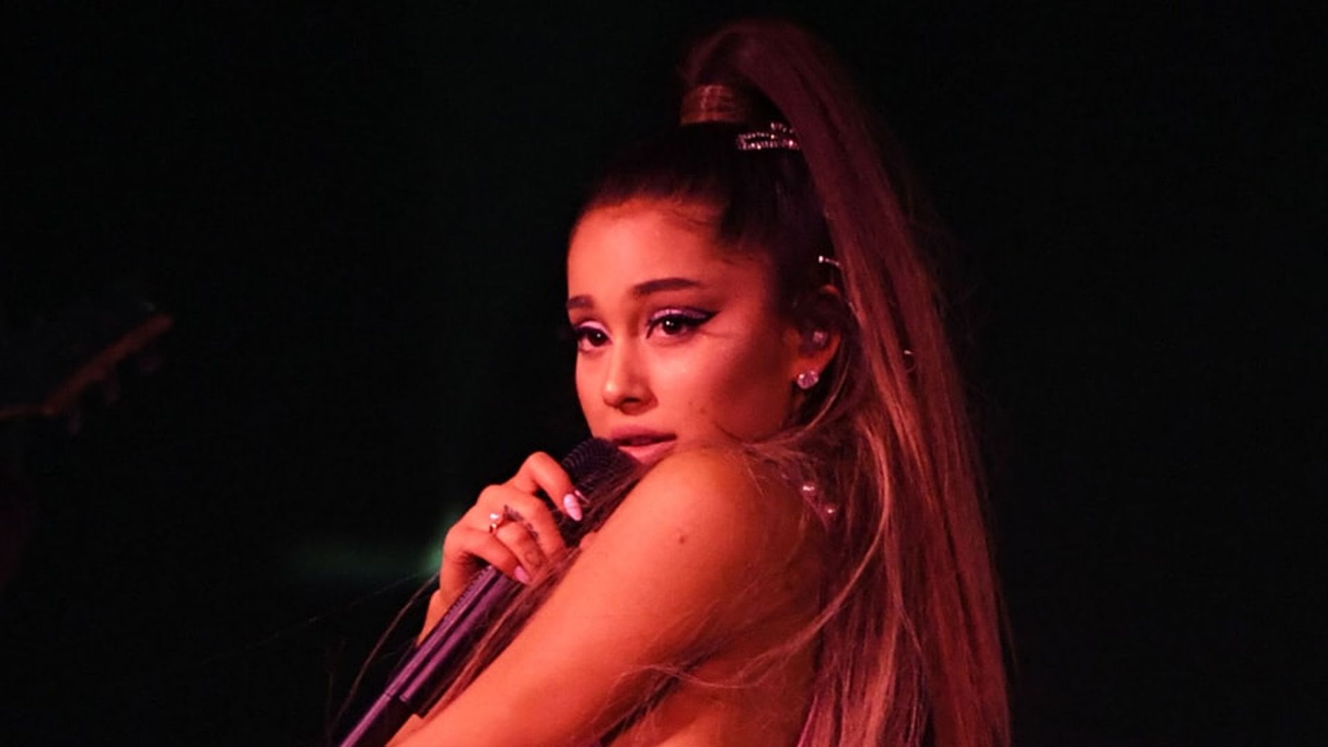 1920x1080 Ariana Grande may be launching a 'Thank U, Next' beauty line