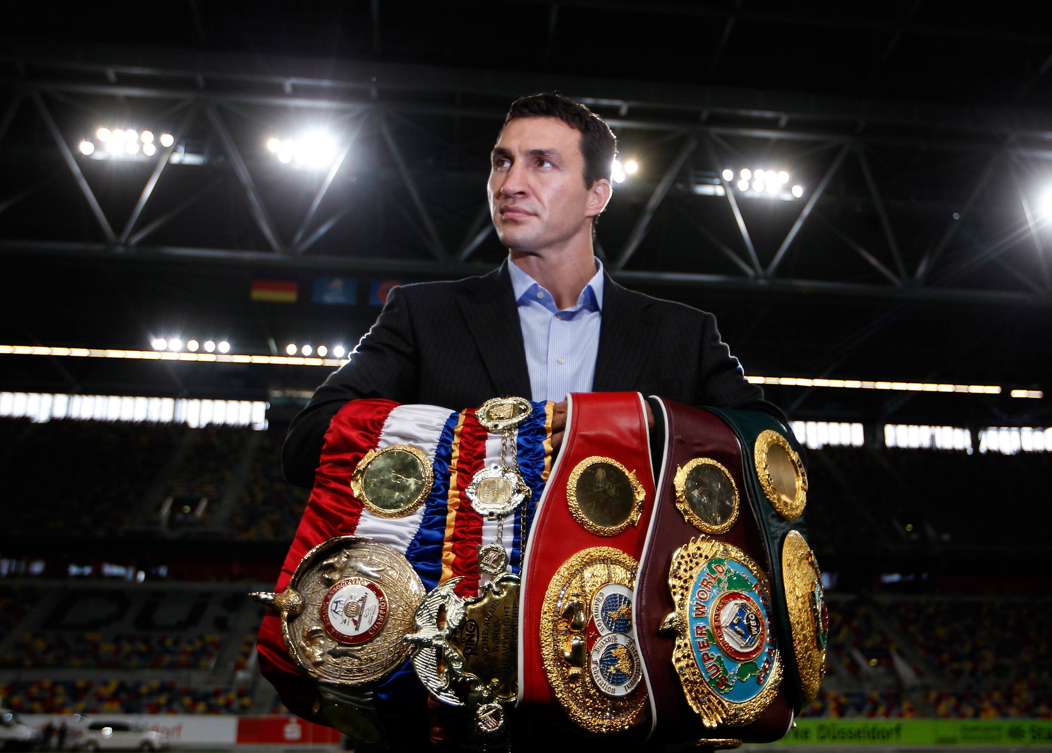 3500x2505 Boxer Wladimir Klitschko with championship belts Desktop wallpaper 640x960