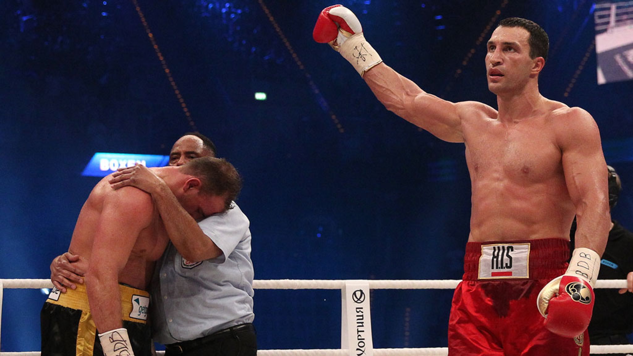 2048x1152 World heavyweight champion Wladimir Klitschko makes light work of Francesco Pianeta