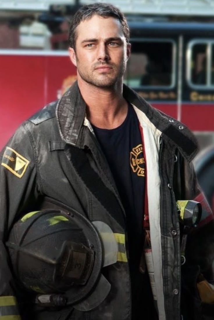 736x1102 Taylor Kinney # Kelly Severide Chicago Fire. Kelly severide wallpaper, Kelly severide season Hot firemen