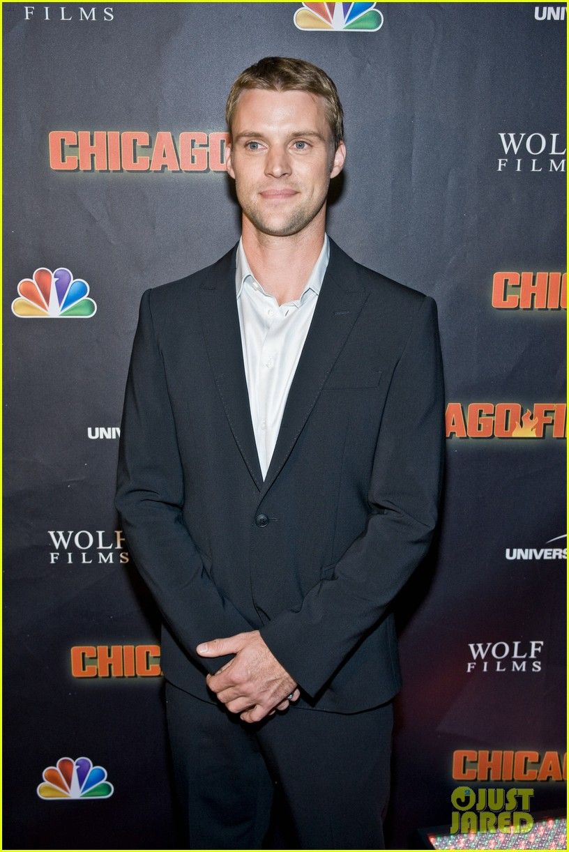 816x1222 Taylor Kinney & Jesse Spencer: 'Chicago Fire' Premiere!. Just Jared News, Entertainment News & Photo