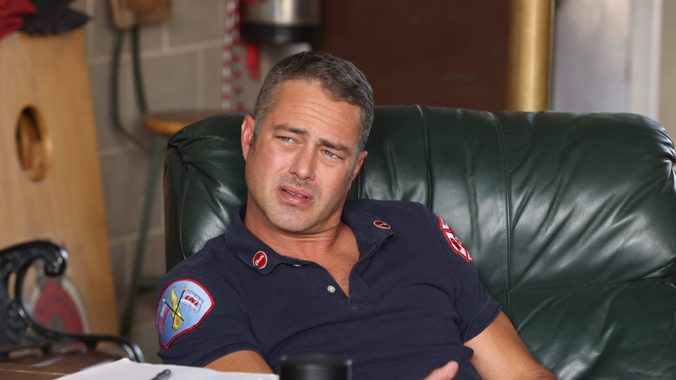 2560x1440 Taylor Kinney's 'Chicago Fire' Exit Shocks Fans