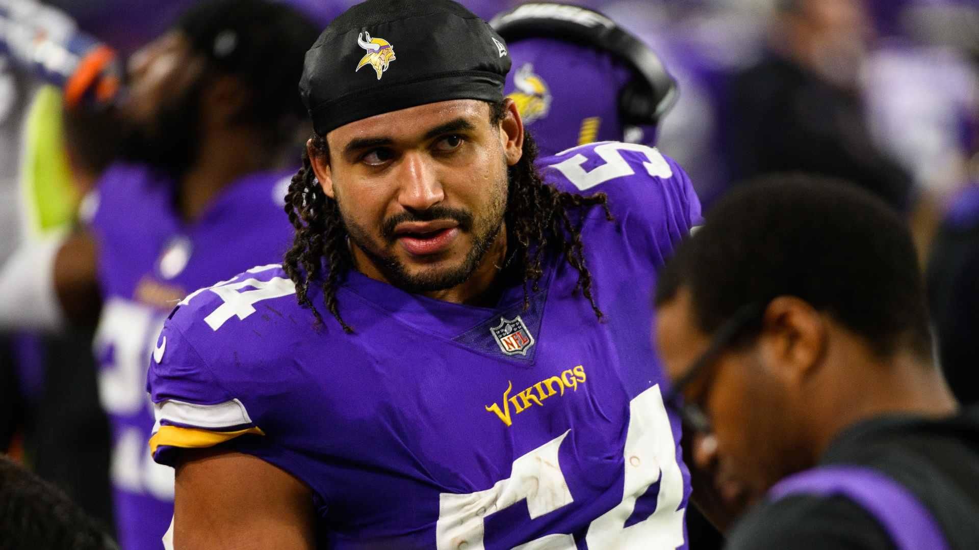 1920x1080 Vikings' Eric Kendricks Ejected For Helmet To Helmet Hit On Bears QB Justin Fields