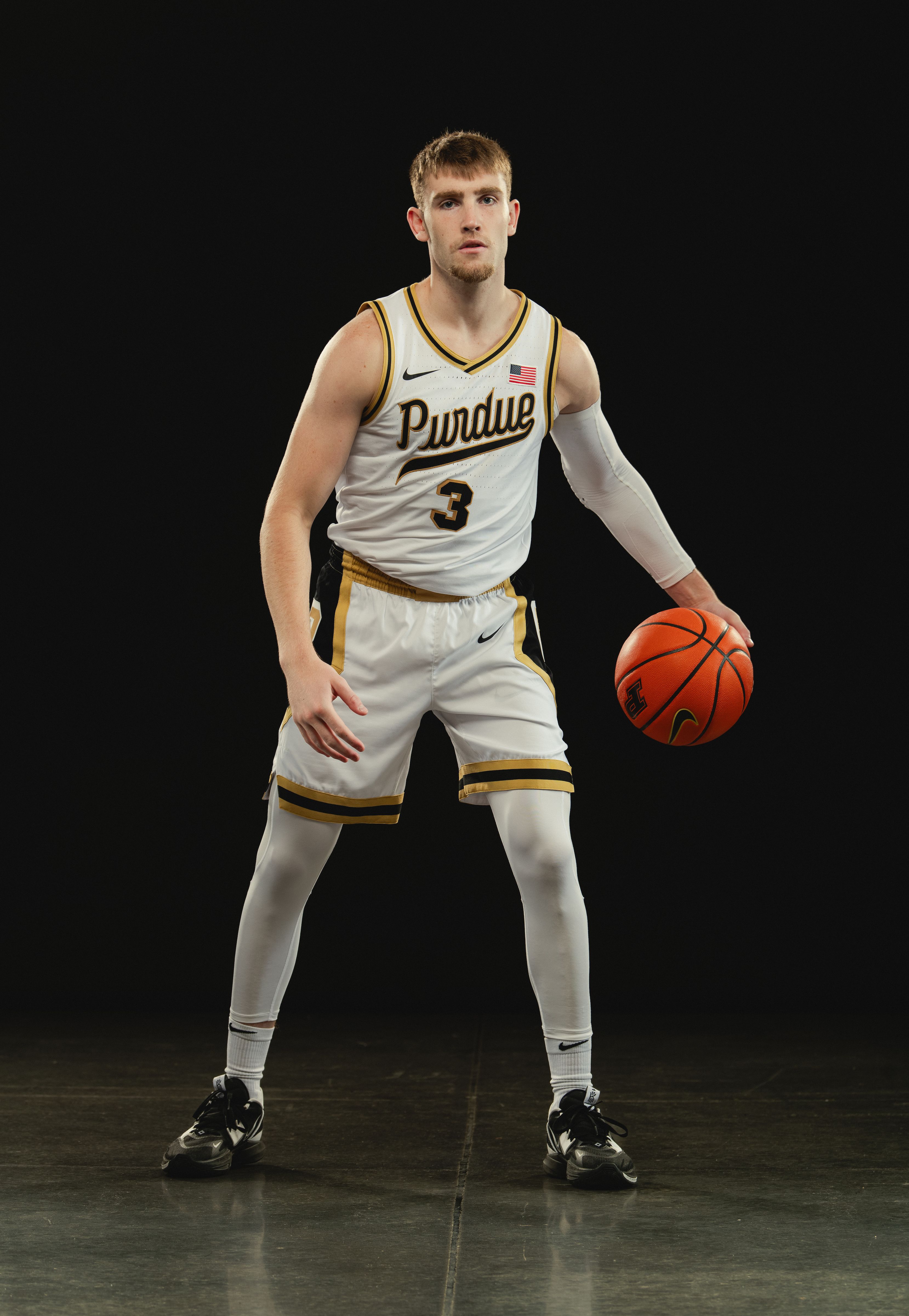 3317x4800 Braden Smith Wallpaper