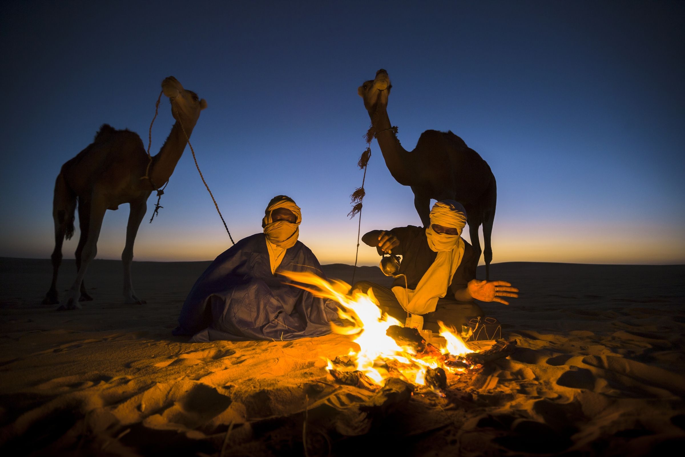 2400x1600 Tuareg Tribesmen