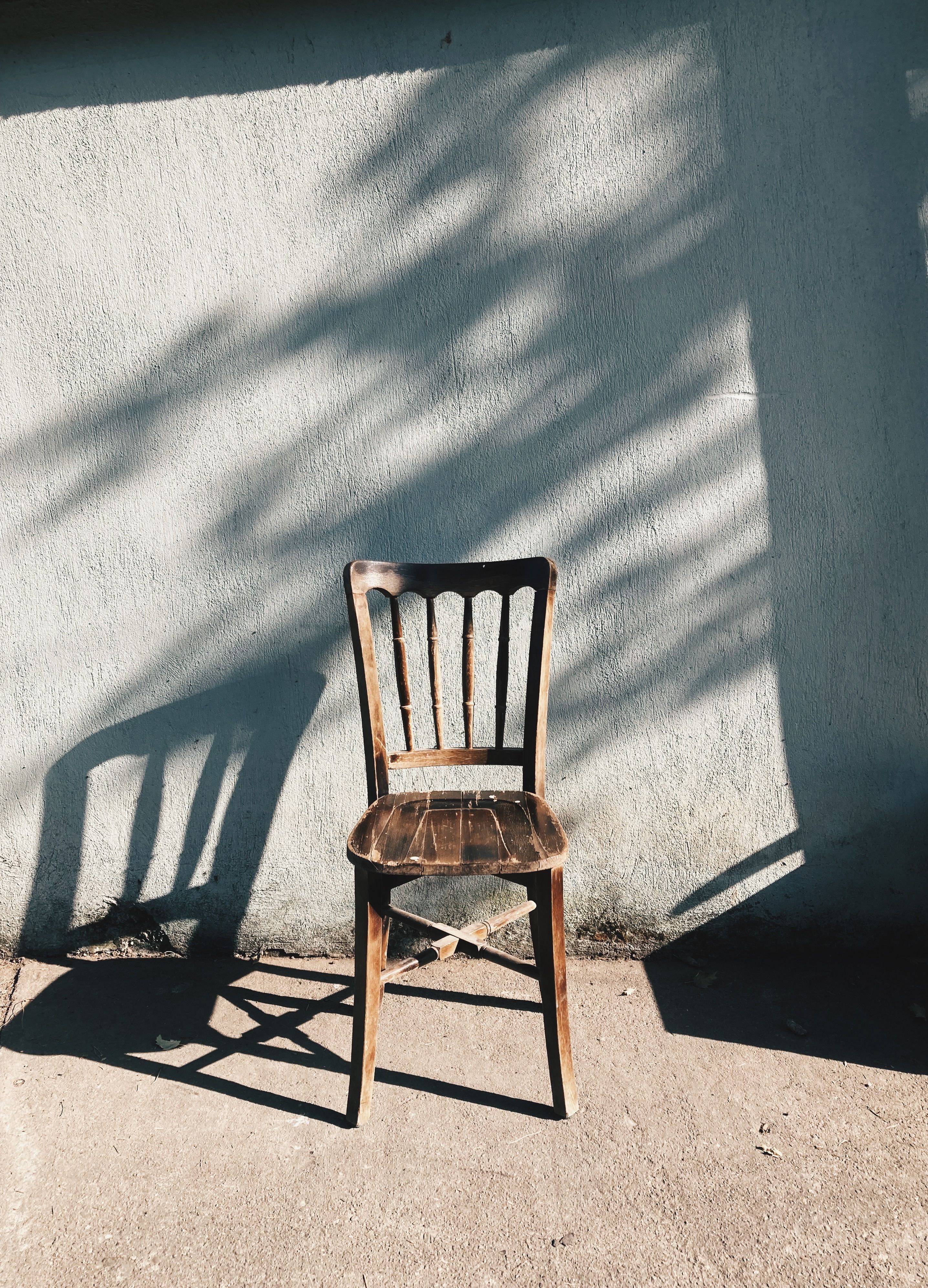 2872x3985 Old Fashioned Wooden Chair · Free