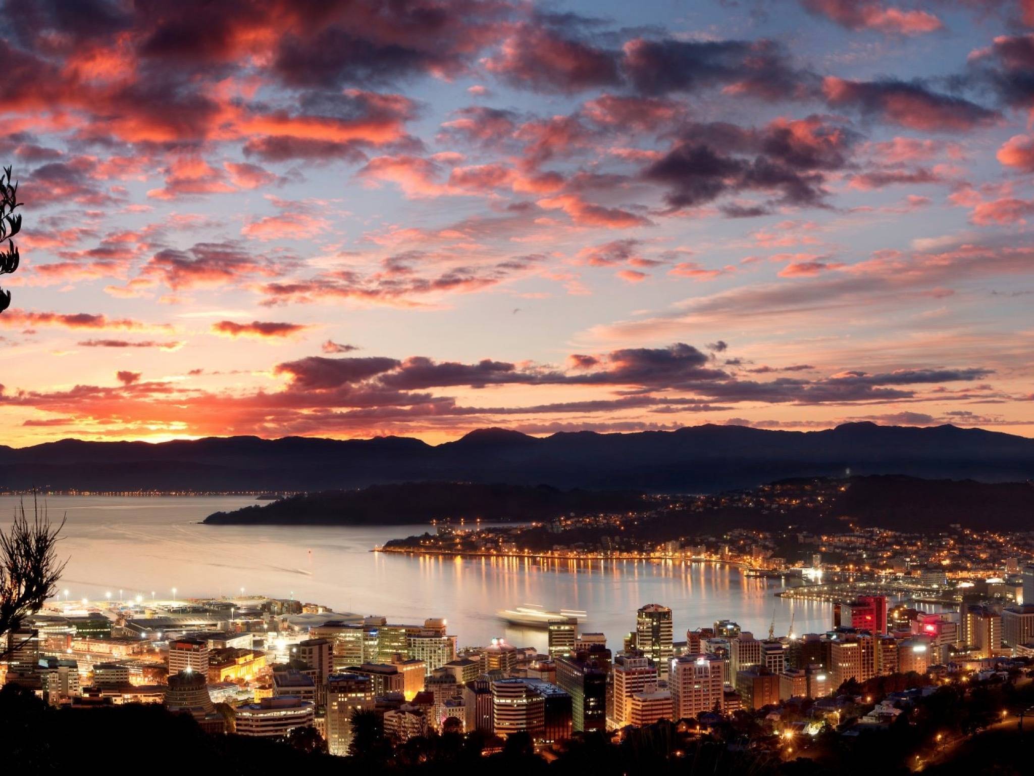2048x1536 New Zealand travel guide