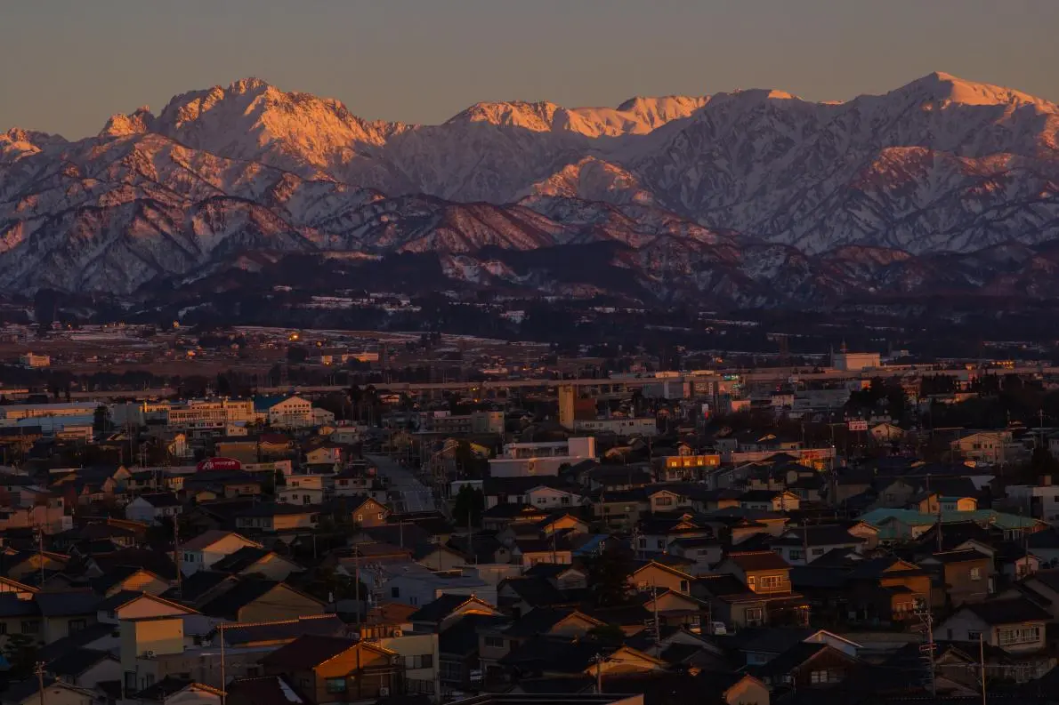 1190x793 Perfect Places for Panoramas of the Tateyama Mountains. Stories. The Official Tourism Website of Toyama Visit Toyama