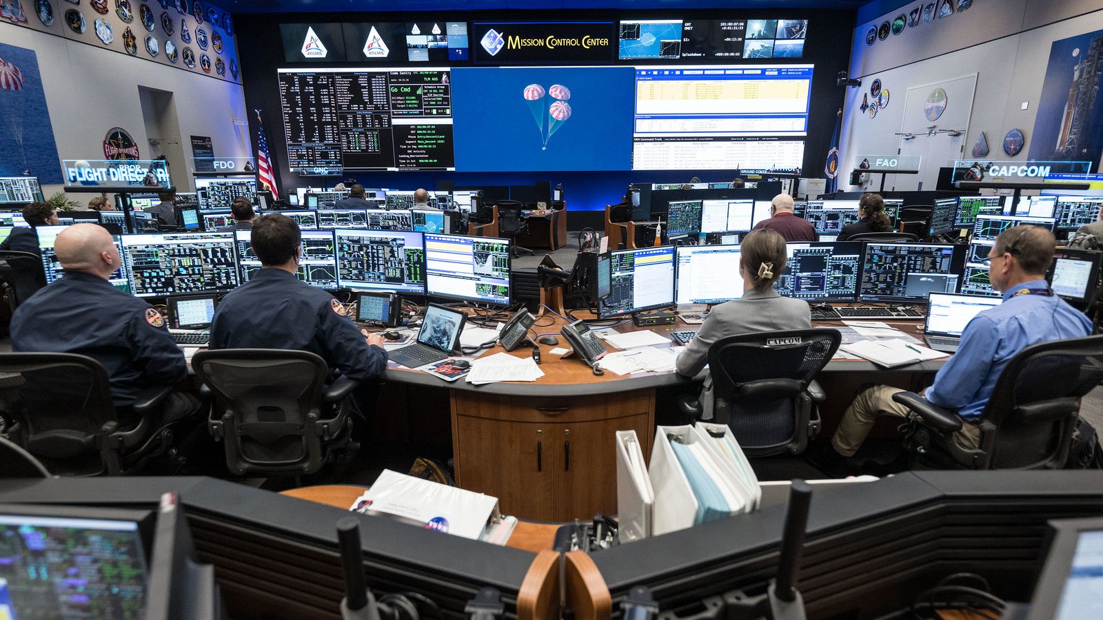 1600x900 Artemis II Flight Control Team During Splashdown. jsc2026e0