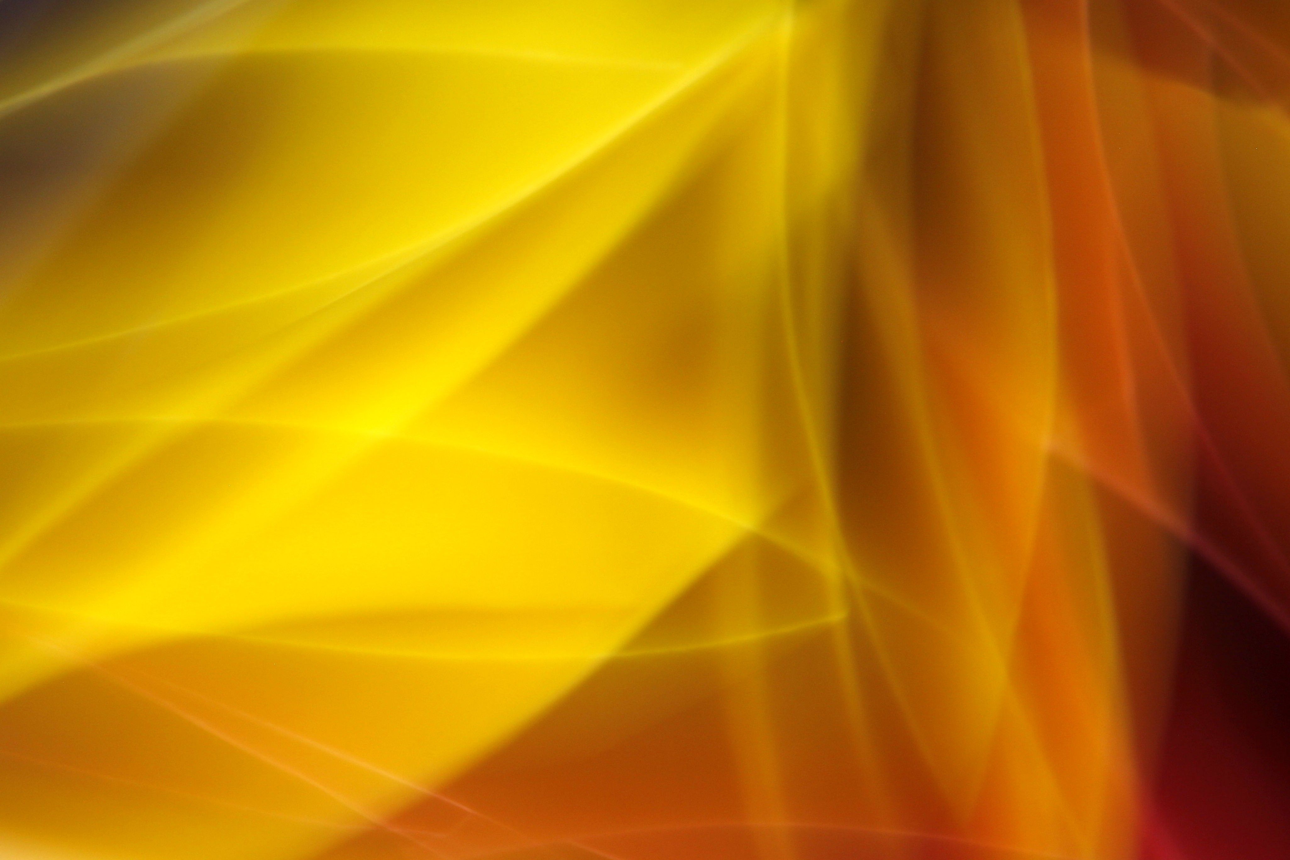 4104x2736 Vibrant Abstract Yellow and Orange Light Waves · Free