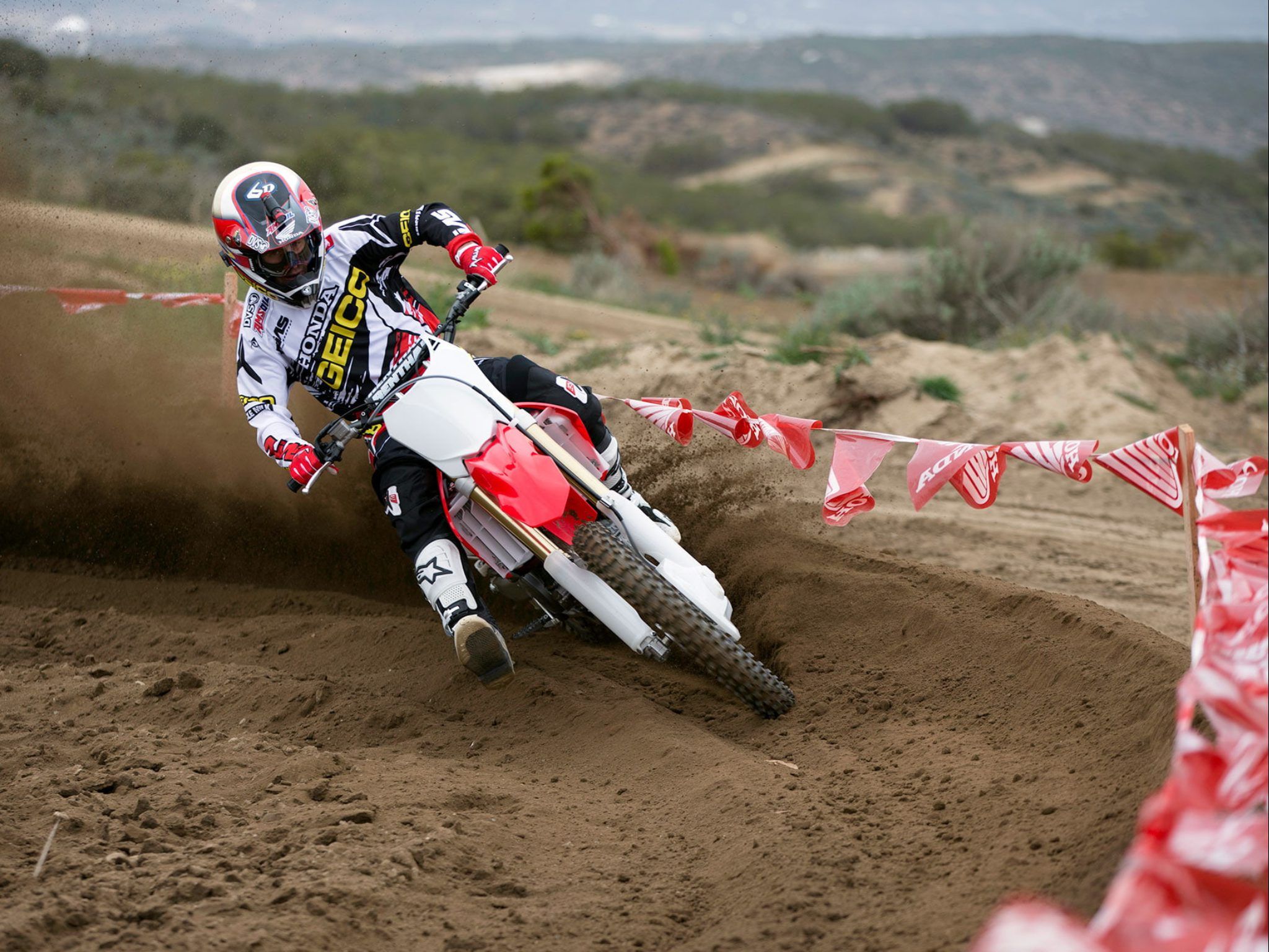 2048x1536 Honda CRF250R Wallpaper