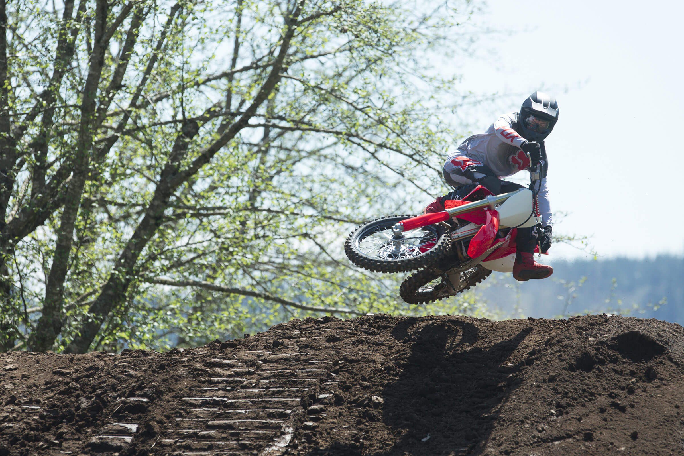 2400x1600 Honda CRF250R Wallpaper