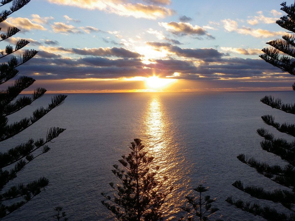 1024x768 Norfolk Island Sunset. Beautiful Norfolk Island in the Sout