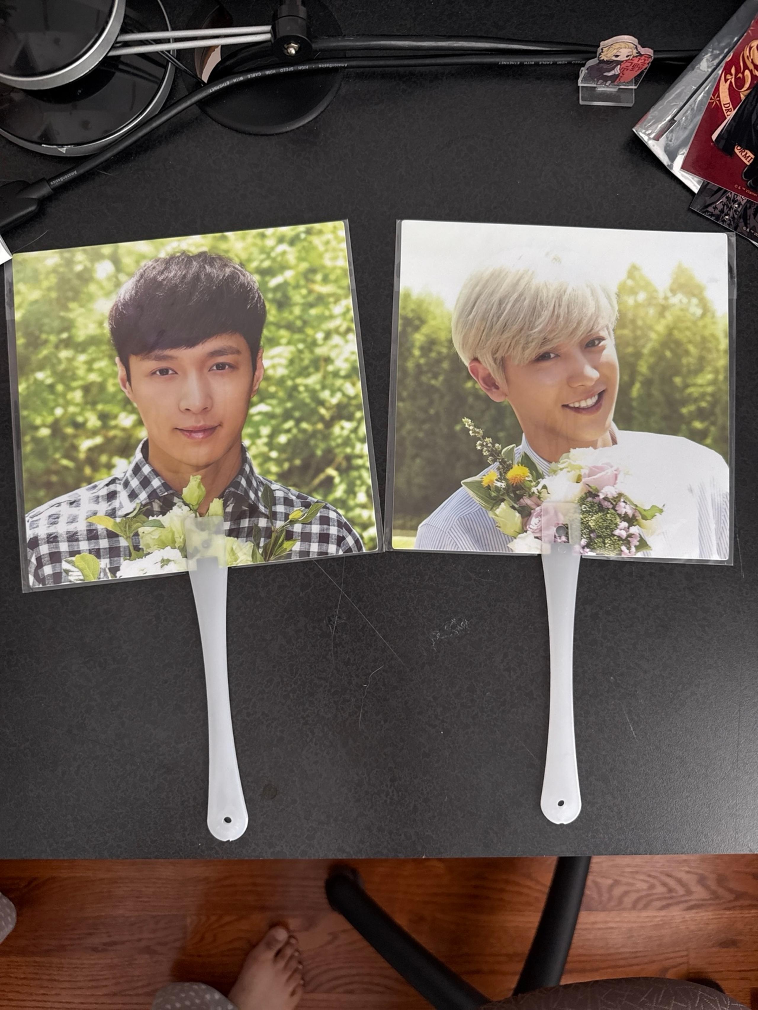 2560x3413 EXO Fans