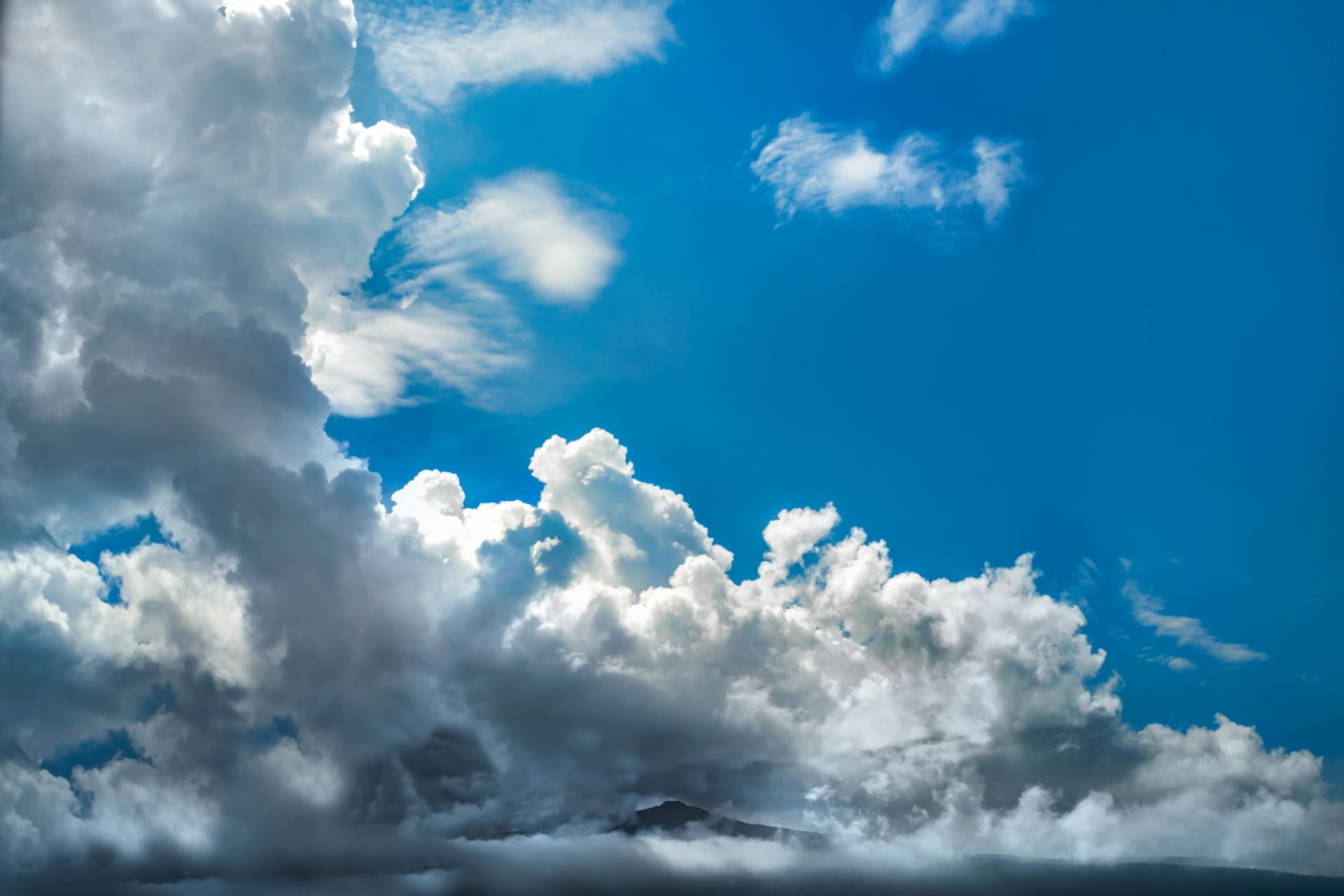 1920x1280 Sky And Clouds Background Quality Free Background