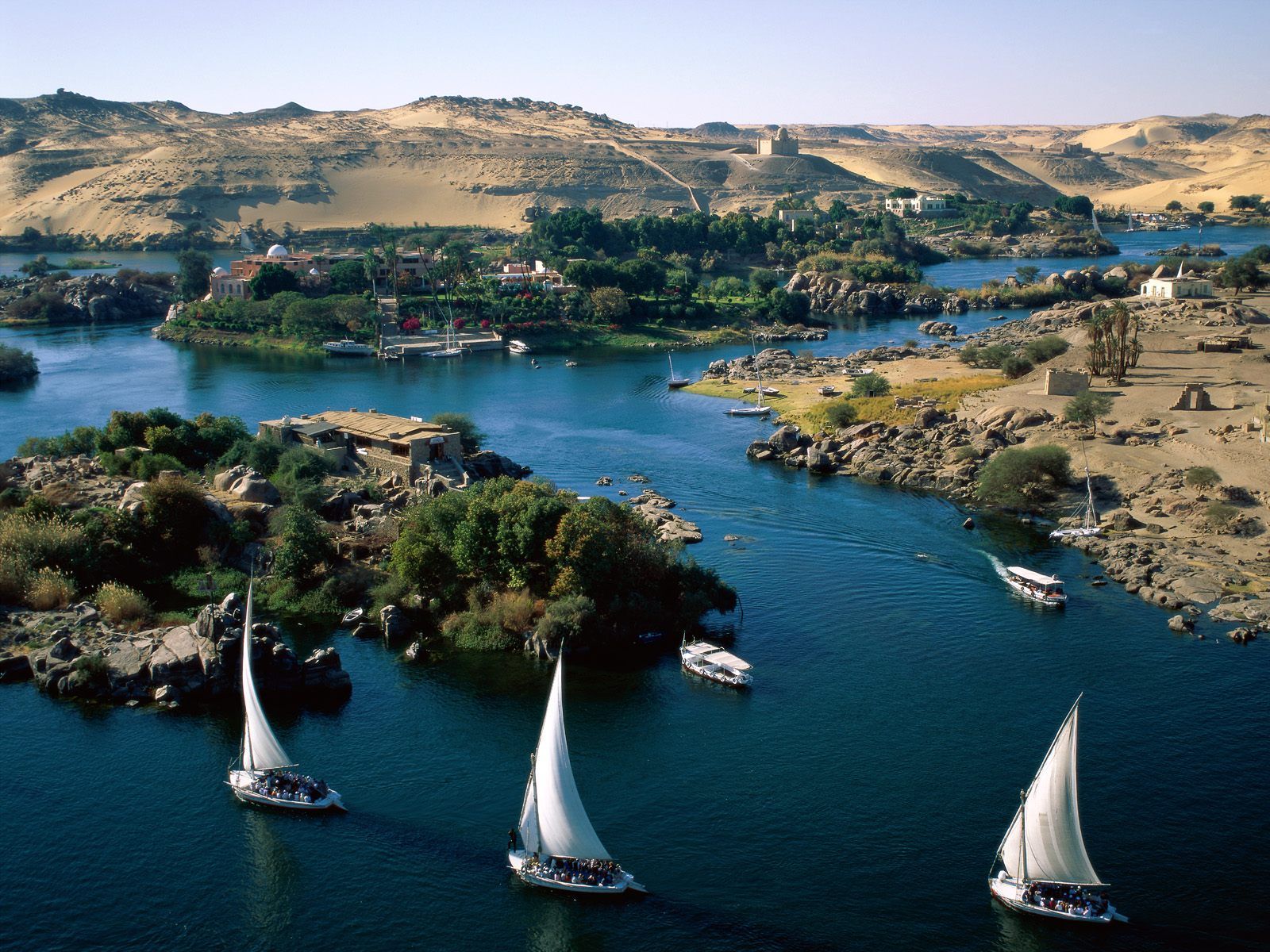 1600x1200 Nile River, Egypt