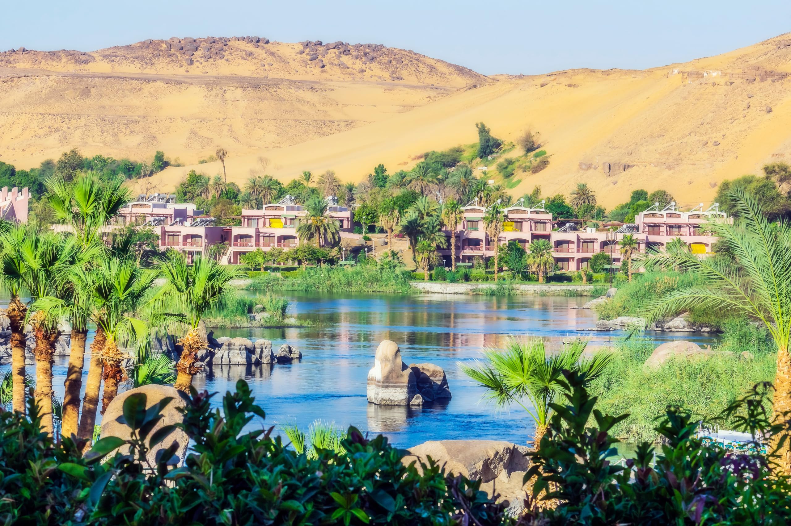 2560x1704 Amazon.com : chnywork 5x3ft Africa Aswan City Backdrop Egypt Nile River Desert Vacation Resort Tropical Palm Trees Mountain Scenery Background African Egyptian Travel Party Decor Photo Booth Props Wallpaper