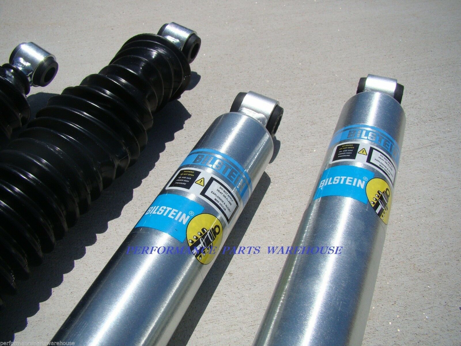 1600x1200 Bilstein 5100 Shocks Set For 1999 2004 Ford F250 Super Duty 4WD