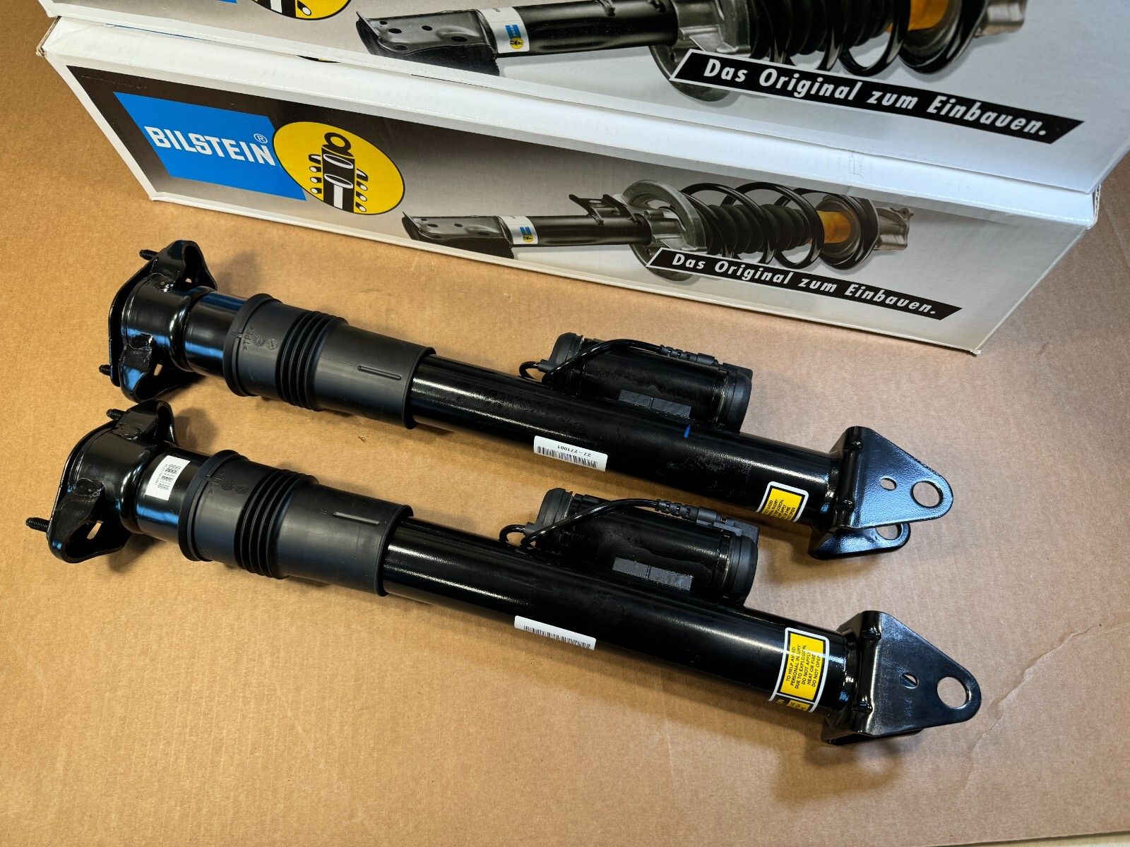 1600x1200 PAIR Mercedes ML GL GLS GLE W166 X166 OEM Bilstein Rear Strut Shock Suspension 268407. Steel. Left. Sealed. Hydraulic Fluid