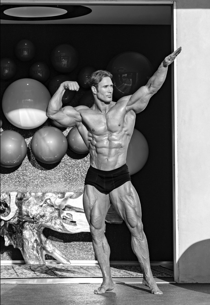 827x1200 Michael O'Hearn Wallpaper